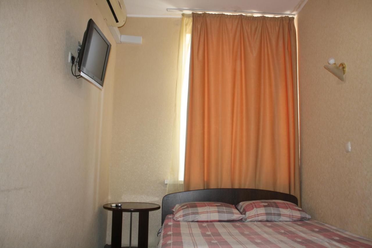 Комната Гостиничного Типа, Алчевских 24 Kharkov Luaran gambar